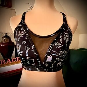 NWOT Zumba Fitness Black and White Patterned Sports Bra Marvelous/Medium